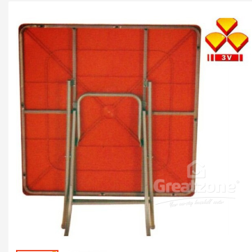 3S801FS FOLDABLE SQUARE PLASTIC TABLE