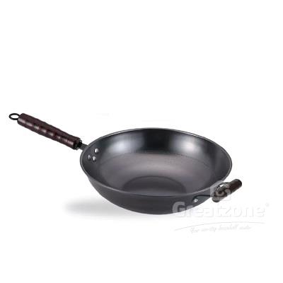 GOLDFISH TRAD.PRESEASONED WOK WTIH WOOD HDL 34CM P341WH